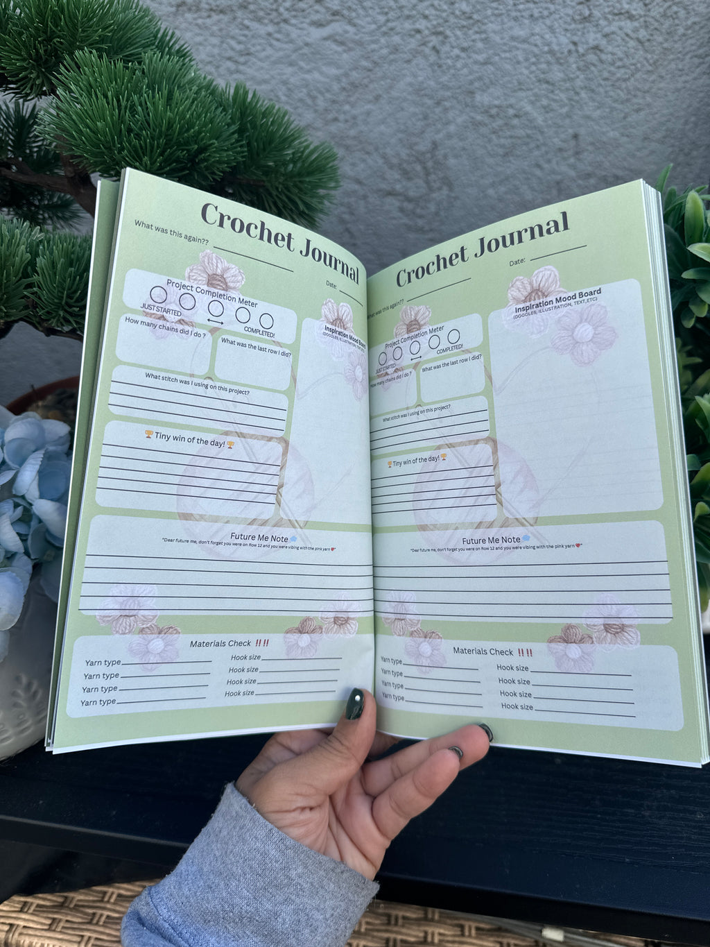 CHAOTIC CRAFTERS GUIDE TO CROCHET