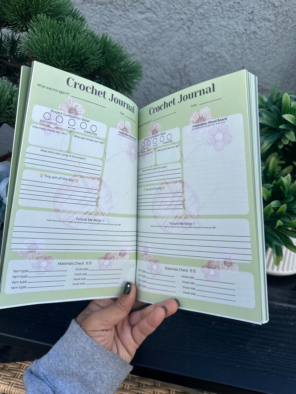 CHAOTIC CRAFTERS GUIDE TO CROCHET