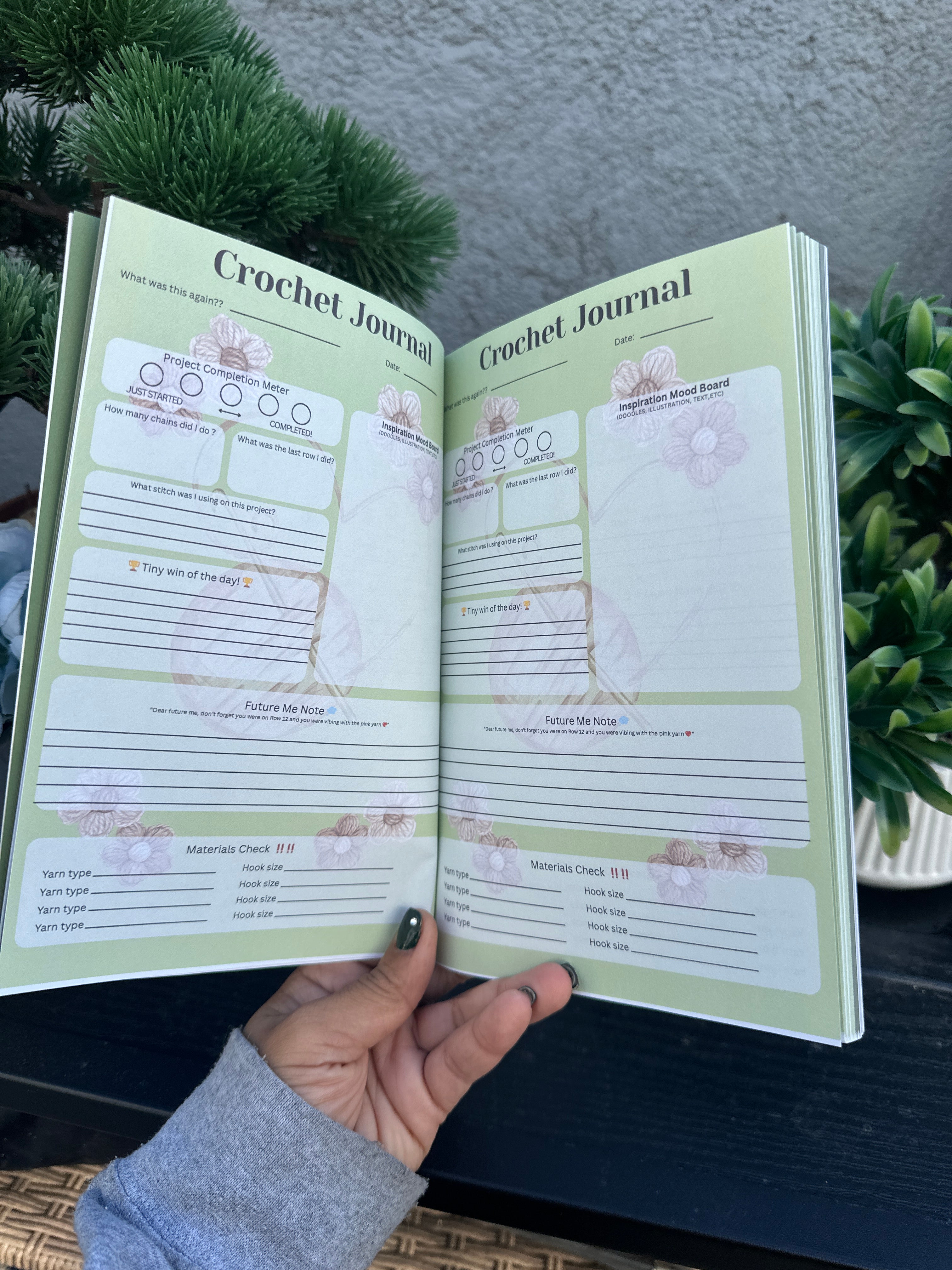 CHAOTIC CRAFTERS GUIDE TO CROCHET